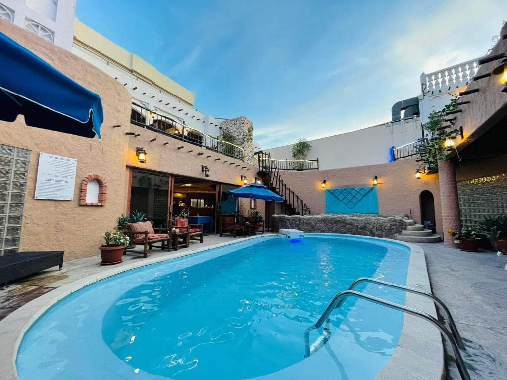 Al Liwan Suites - 10
