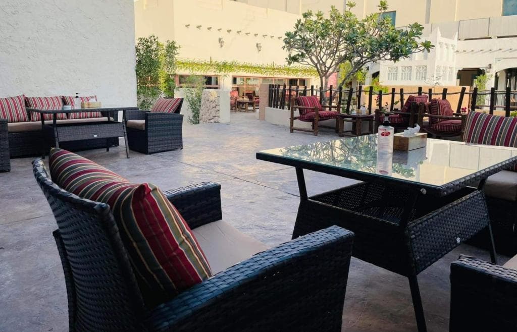 Al Liwan Suites - 12