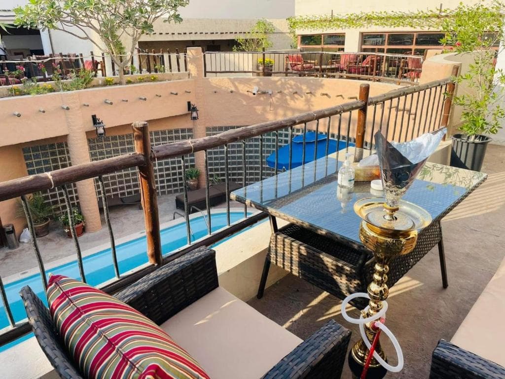 Al Liwan Suites - 14