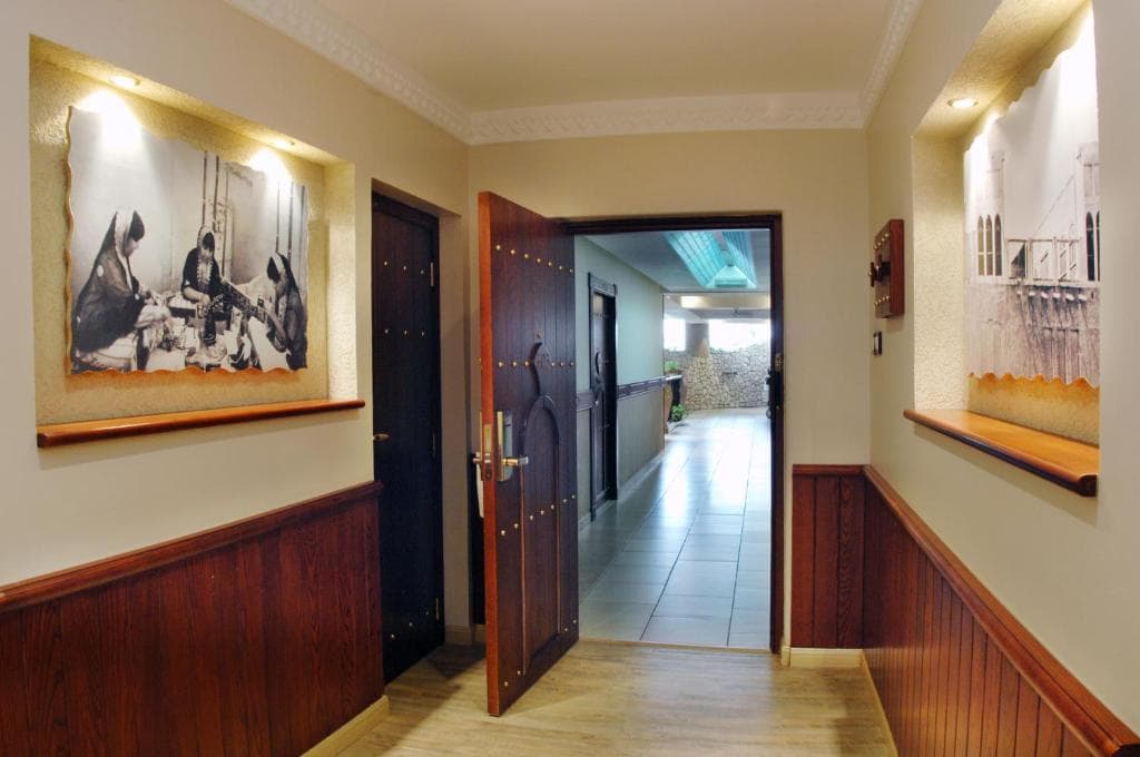 Al Liwan Suites - 32