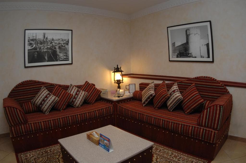 Al Liwan Suites - 37