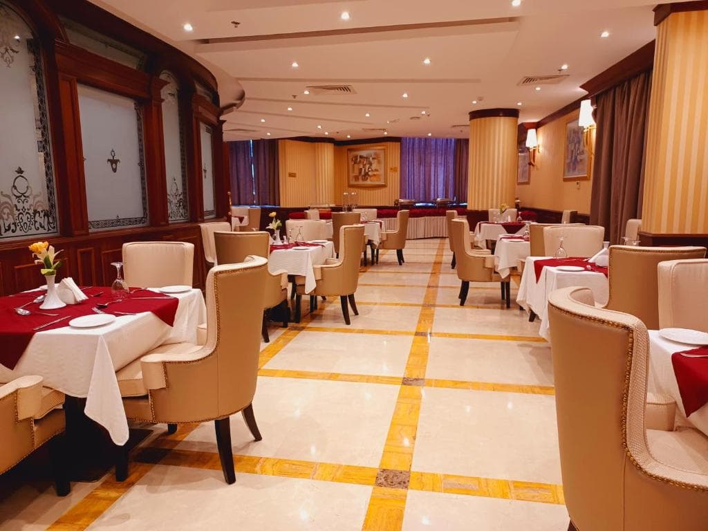 Royal Qatar Hotel - 5