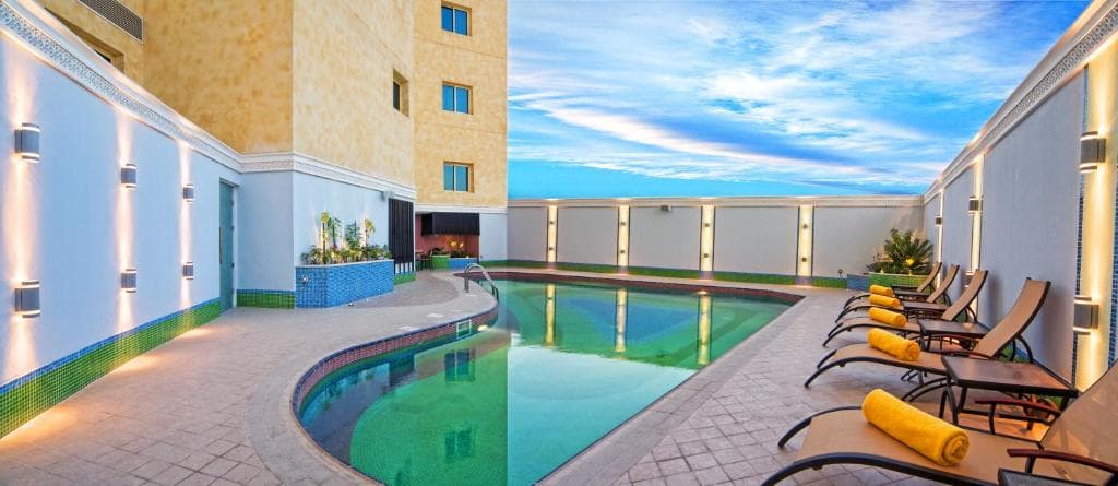 Grand Regal Hotel - 4