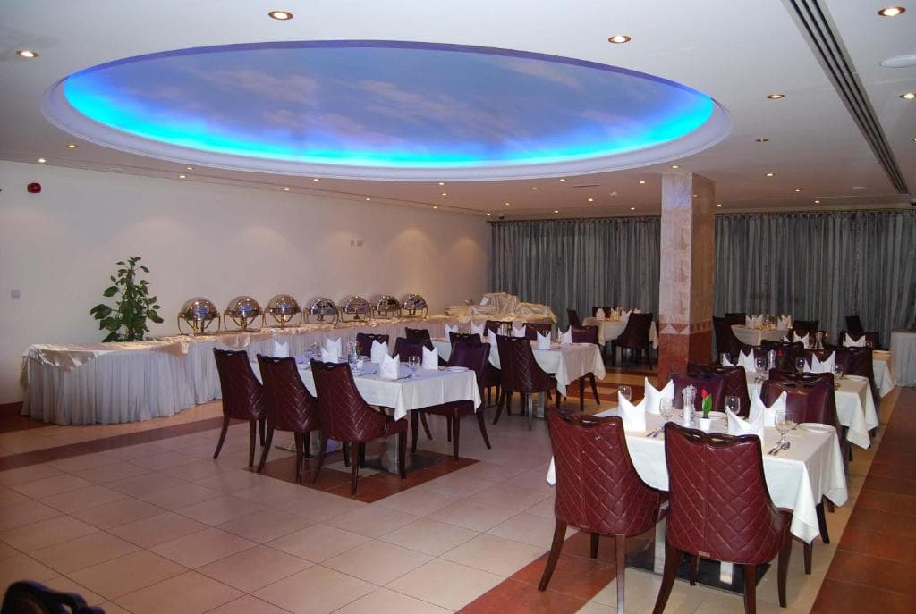 Al Madina Suites Doha - 9