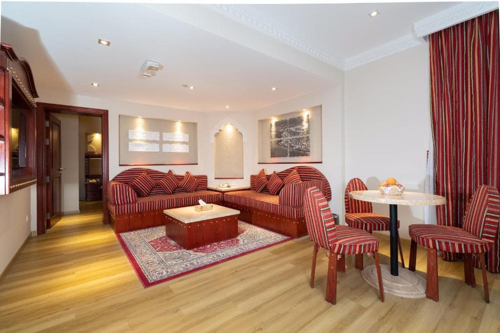 Al Liwan Suites Rawdat Al Khail - 10