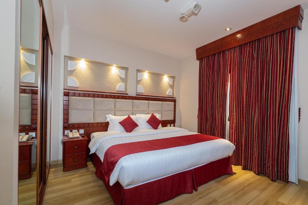 Al Liwan Suites Rawdat Al Khail - 12