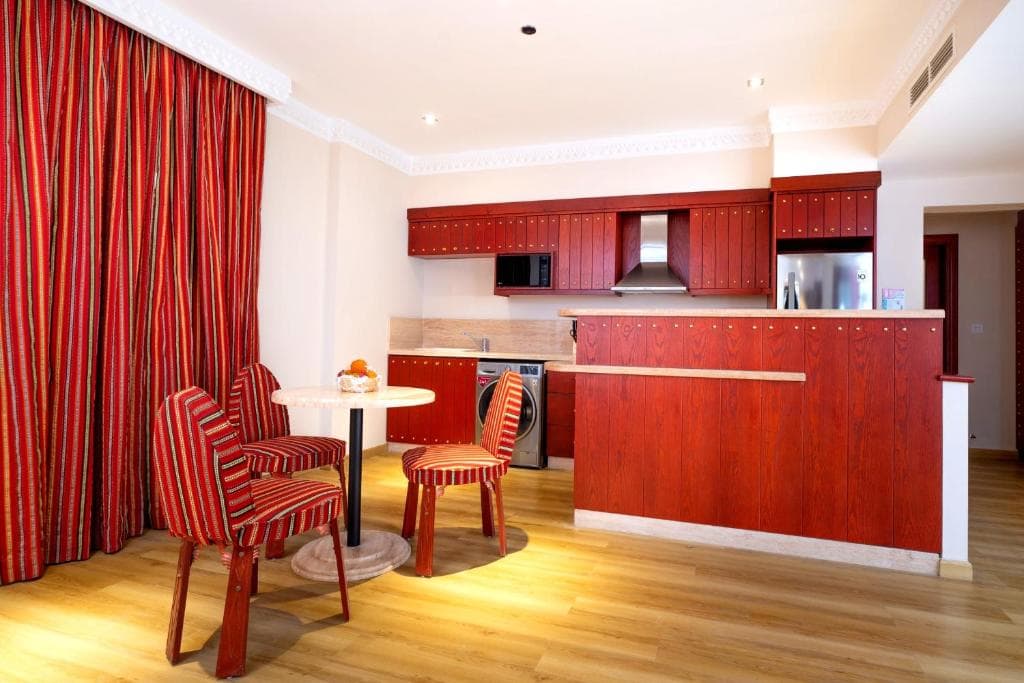 Al Liwan Suites Rawdat Al Khail - 13