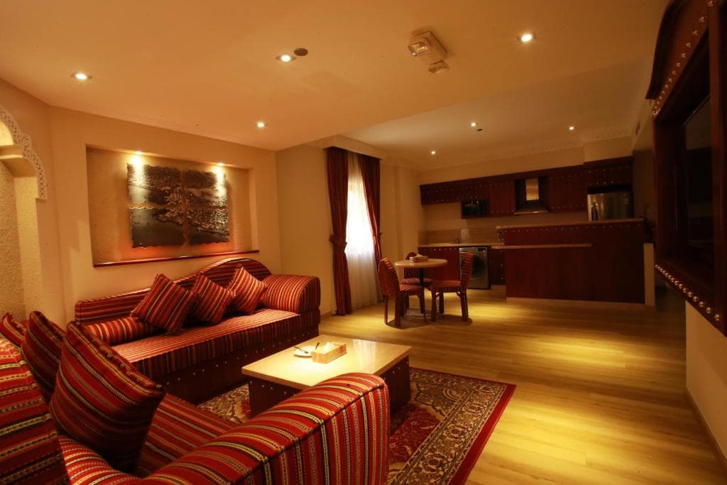 Al Liwan Suites Rawdat Al Khail - 29