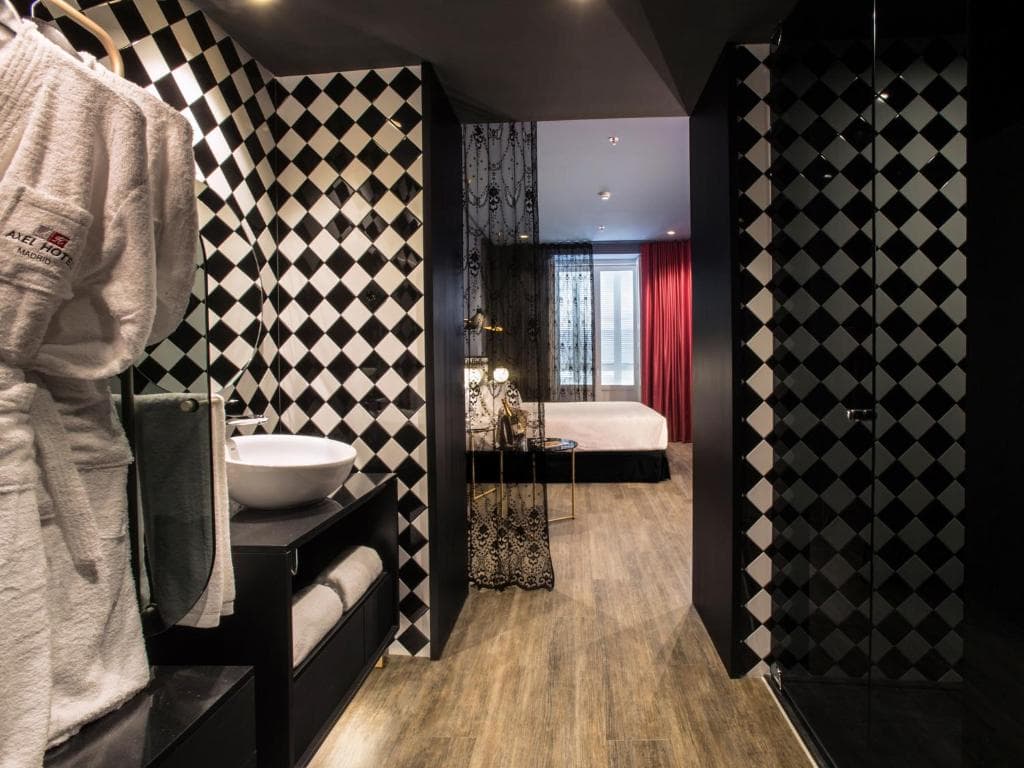Axel Hotel Madrid - Adults only - 43