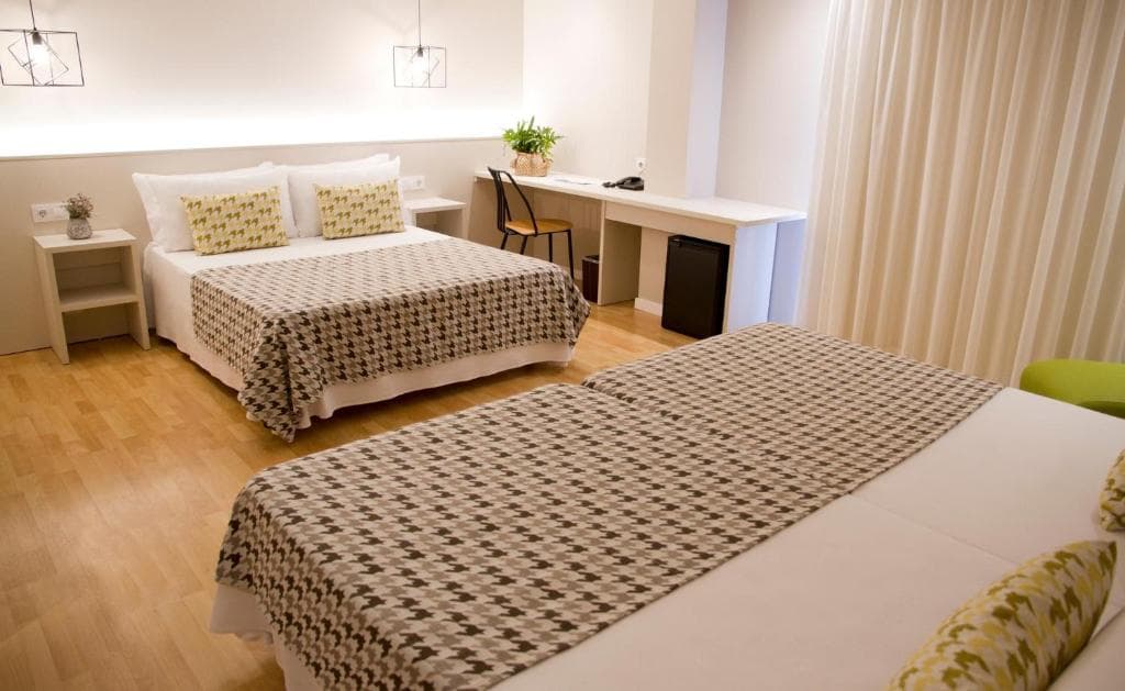 Hotel Alegria Plaza Paris - 18