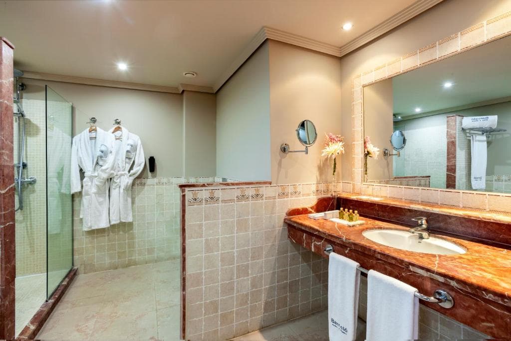 Hotel Barcelo Marbella - 39