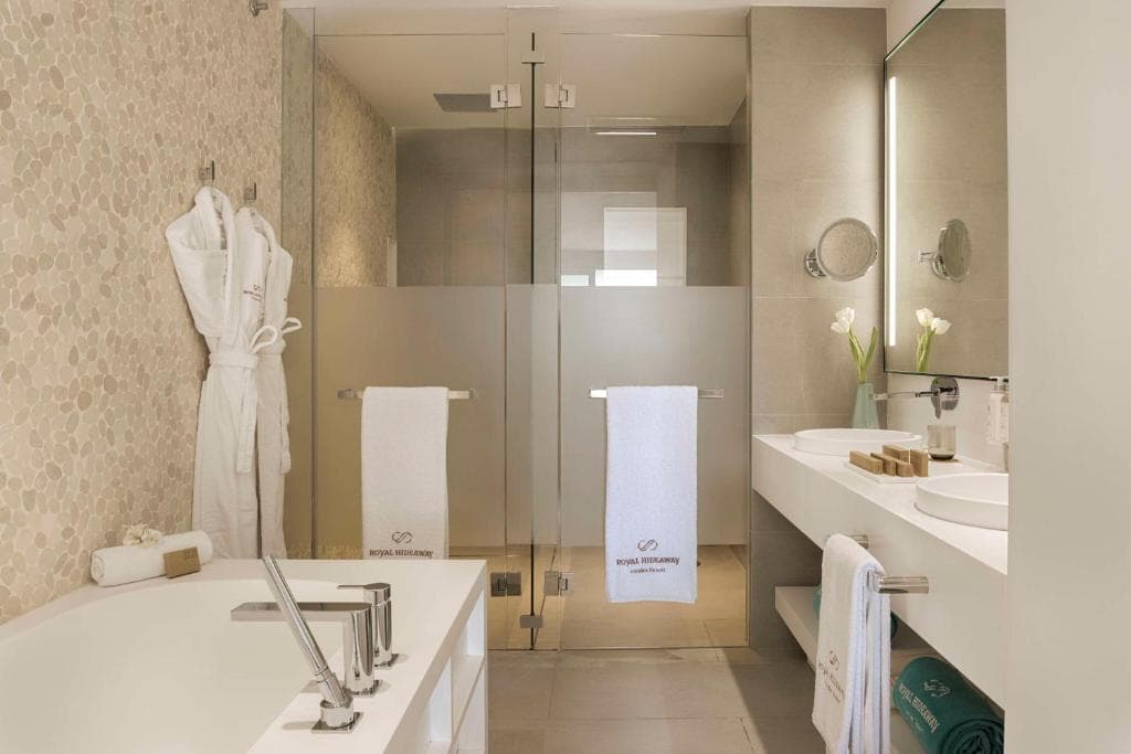 Hotel Royal Hideaway Corales Suites - 57