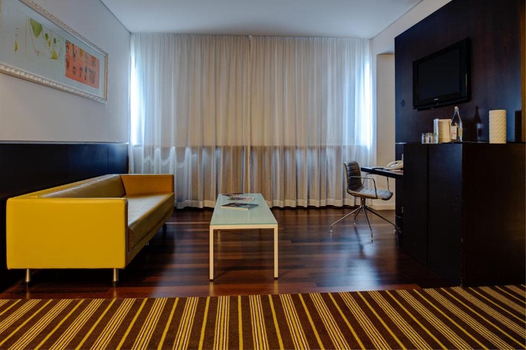 VIP Grand Lisboa Hotel & Spa - 5