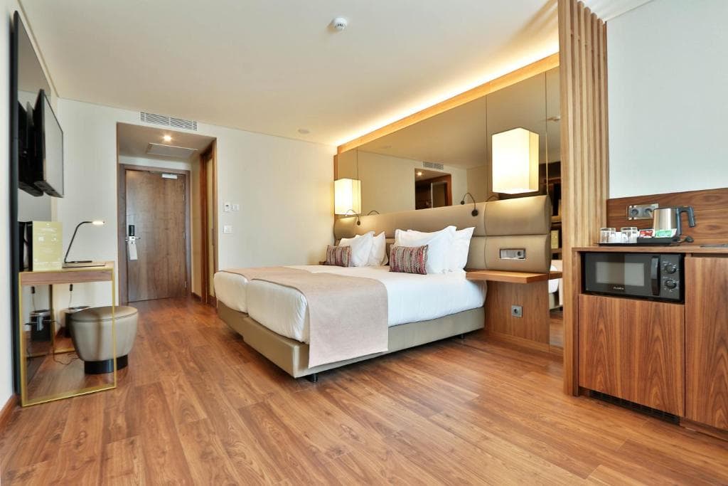 TURIM Iberia Hotel - 13