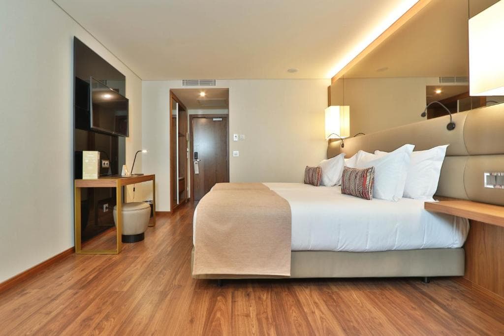 TURIM Iberia Hotel - 14