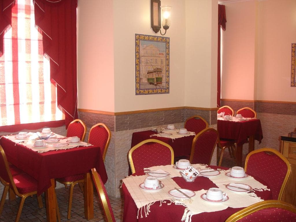 Grande Pensao Residencial Alcobia - 14
