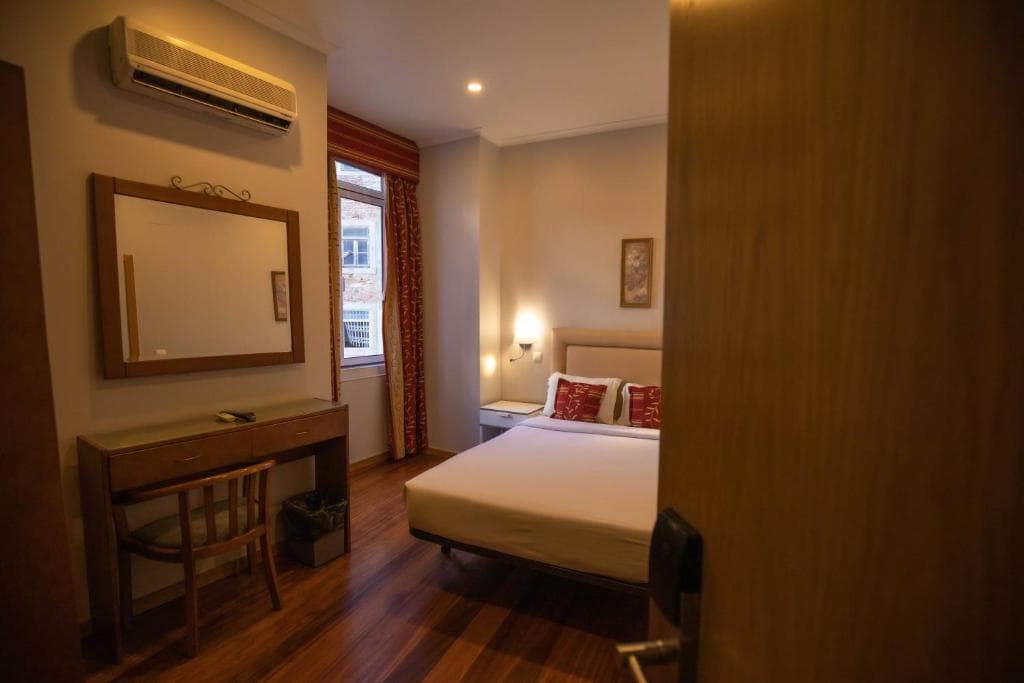 Grande Pensao Residencial Alcobia - 22