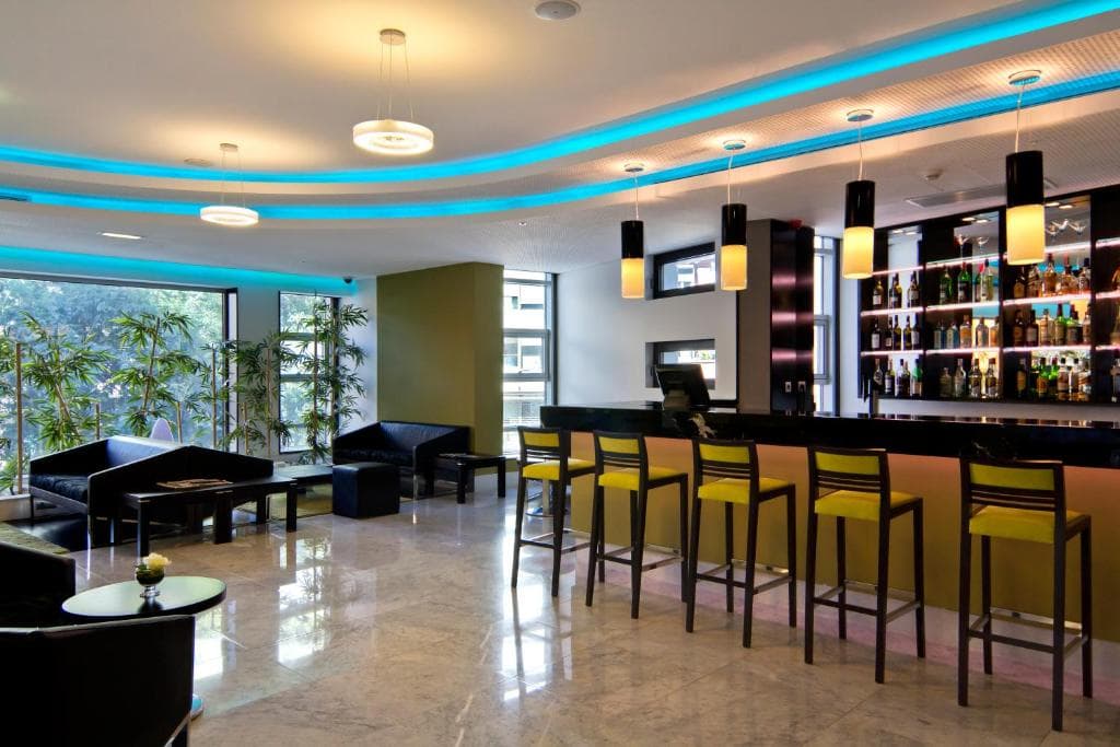 SANA Capitol Hotel - 10