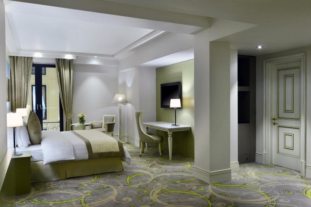 Ambassadori Tbilisi Hotel - 37
