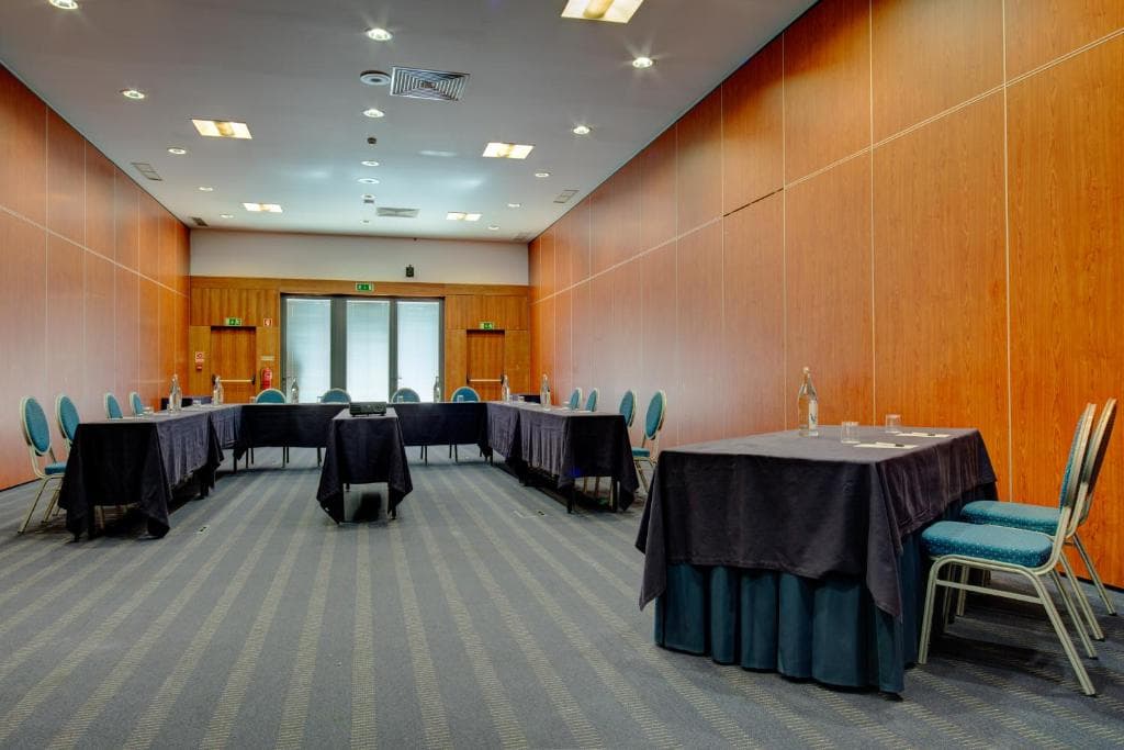 Vip Executive Santa Iria Hotel - 18