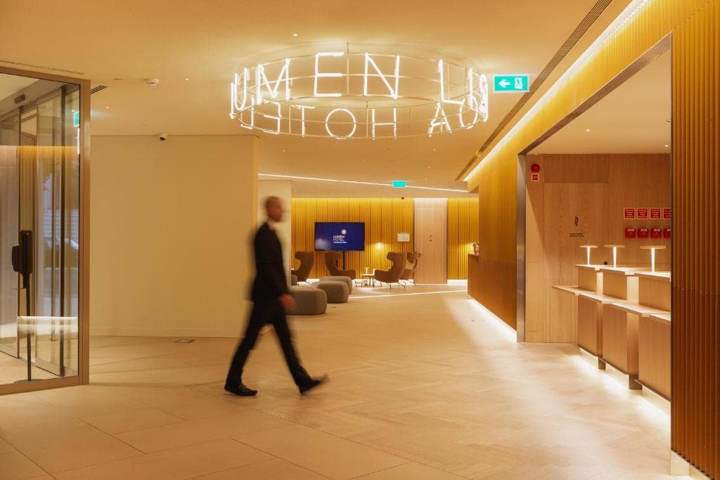 Lumen Hotel & The Lisbon Light Show - 14