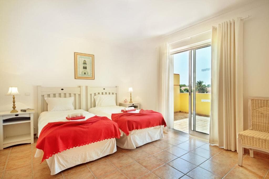 Jardim da Meia Praia Resort - 2