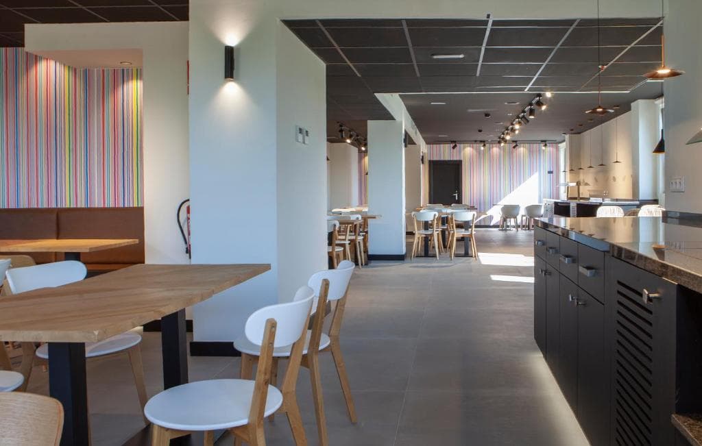 Vertice Roomspace - 40