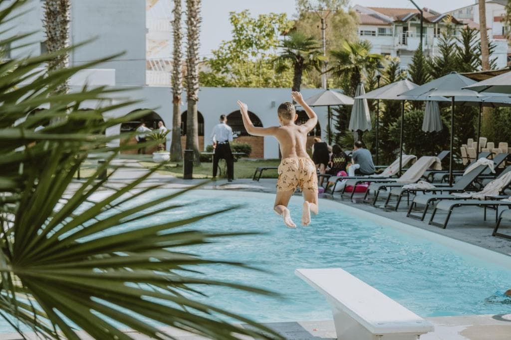 Hotels & Resorts Flower - 9