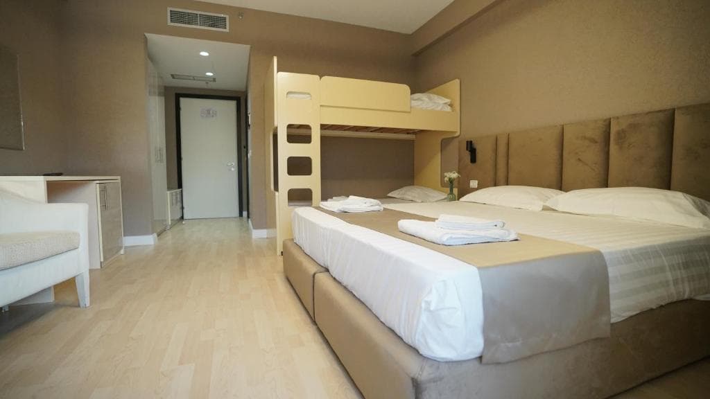 Hotel Majestic - 28