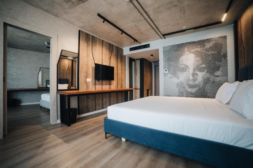 AMR Hotel - 2
