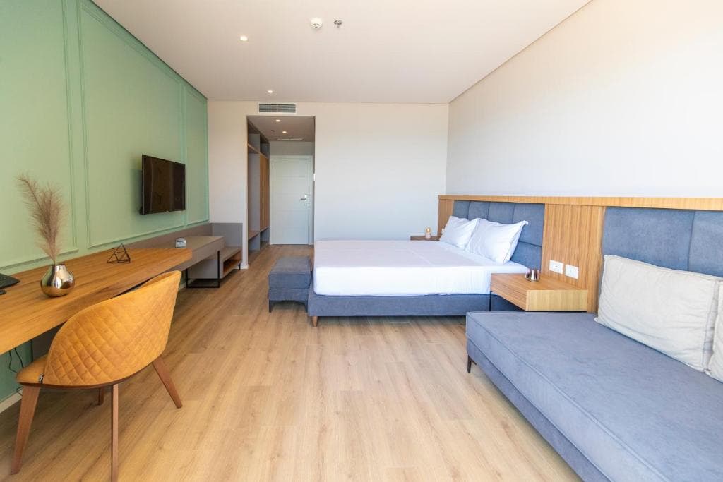 AMR Hotel - 17