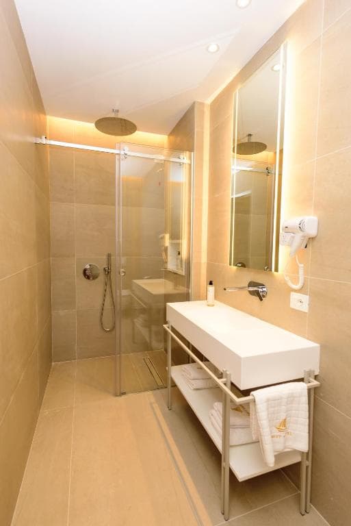 Hotel Navy - 28