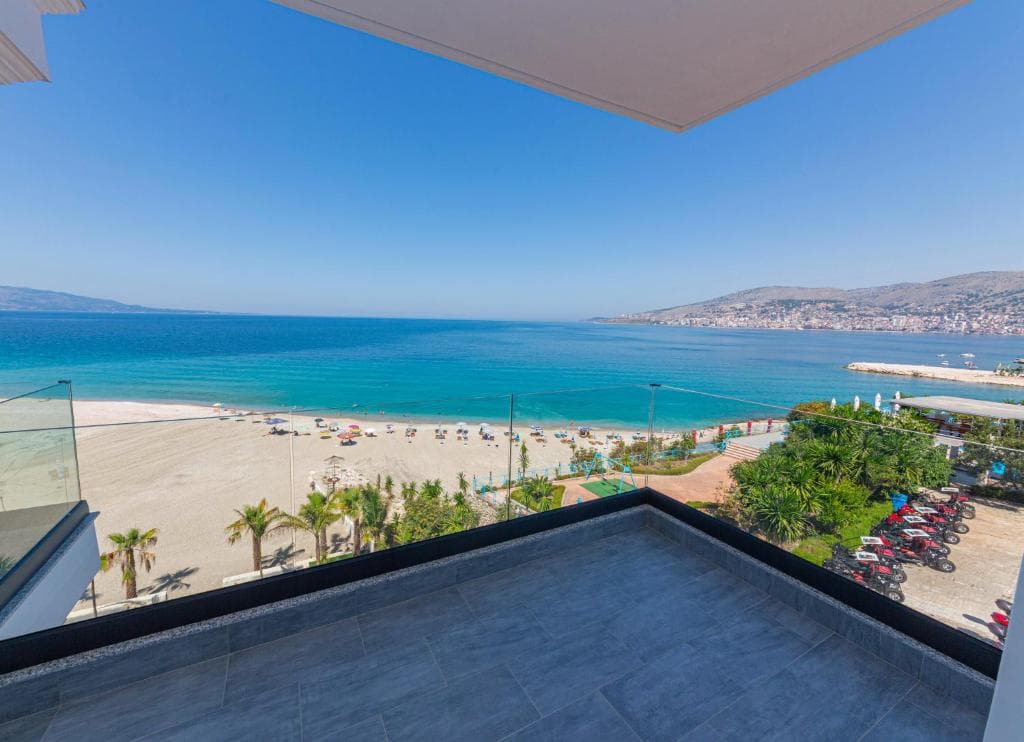 El Primero Hotel - 9