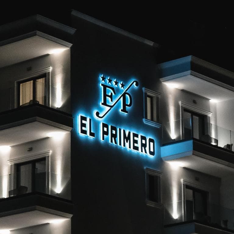 El Primero Hotel - 14