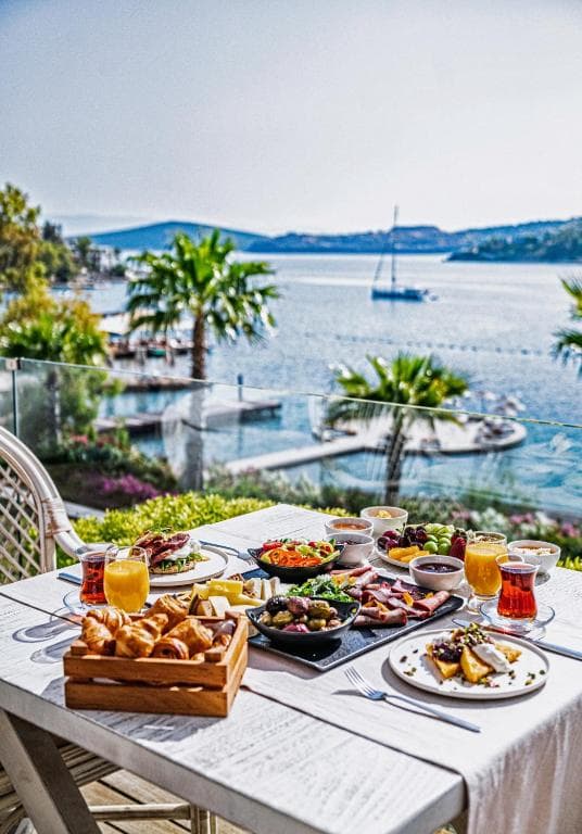 Cape Bodrum Luxury Hotel & Beach - 12