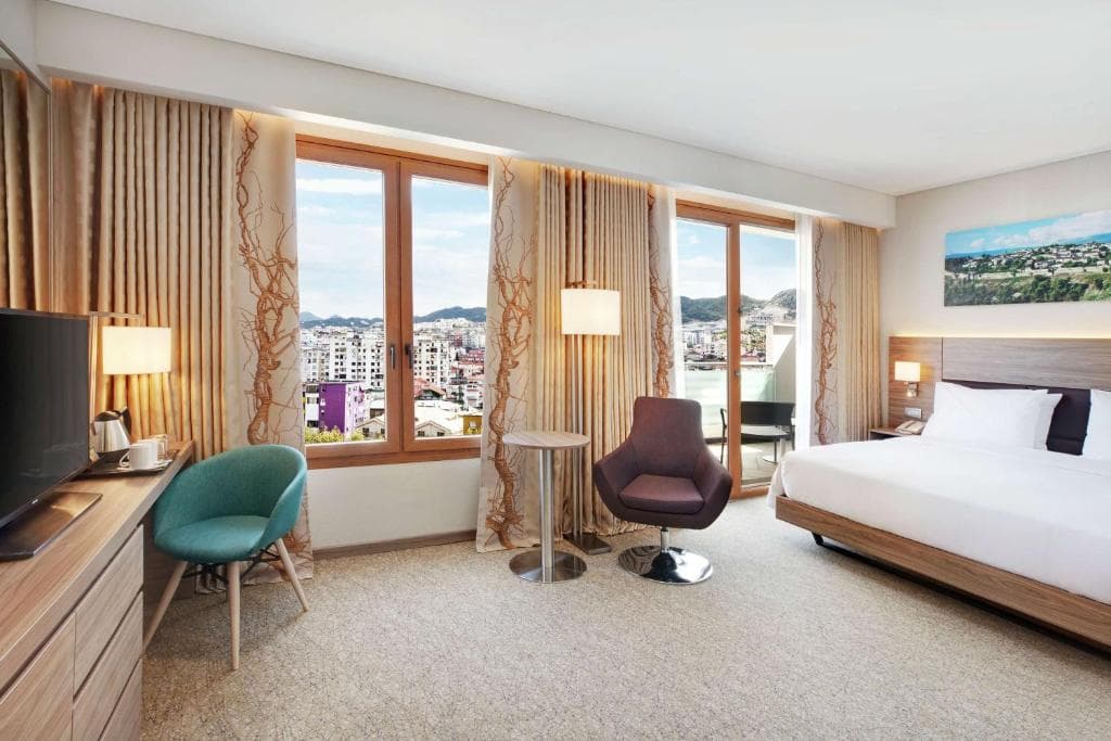 Hotel Garden Inn Hilton Tirana - 2