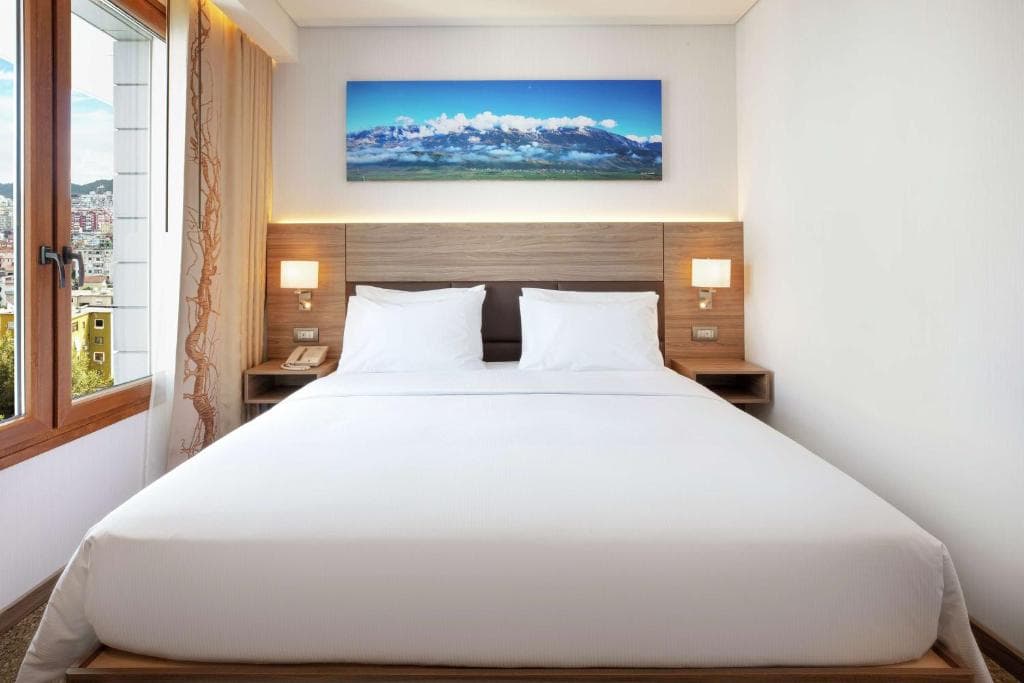 Hotel Garden Inn Hilton Tirana - 26