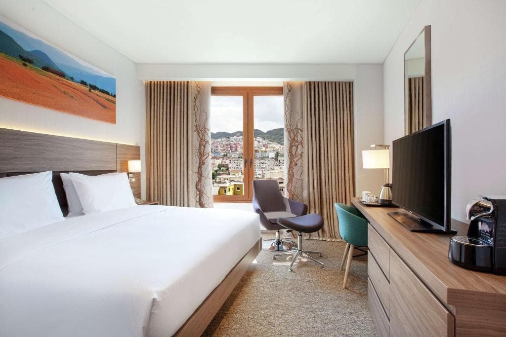 Hotel Garden Inn Hilton Tirana - 33