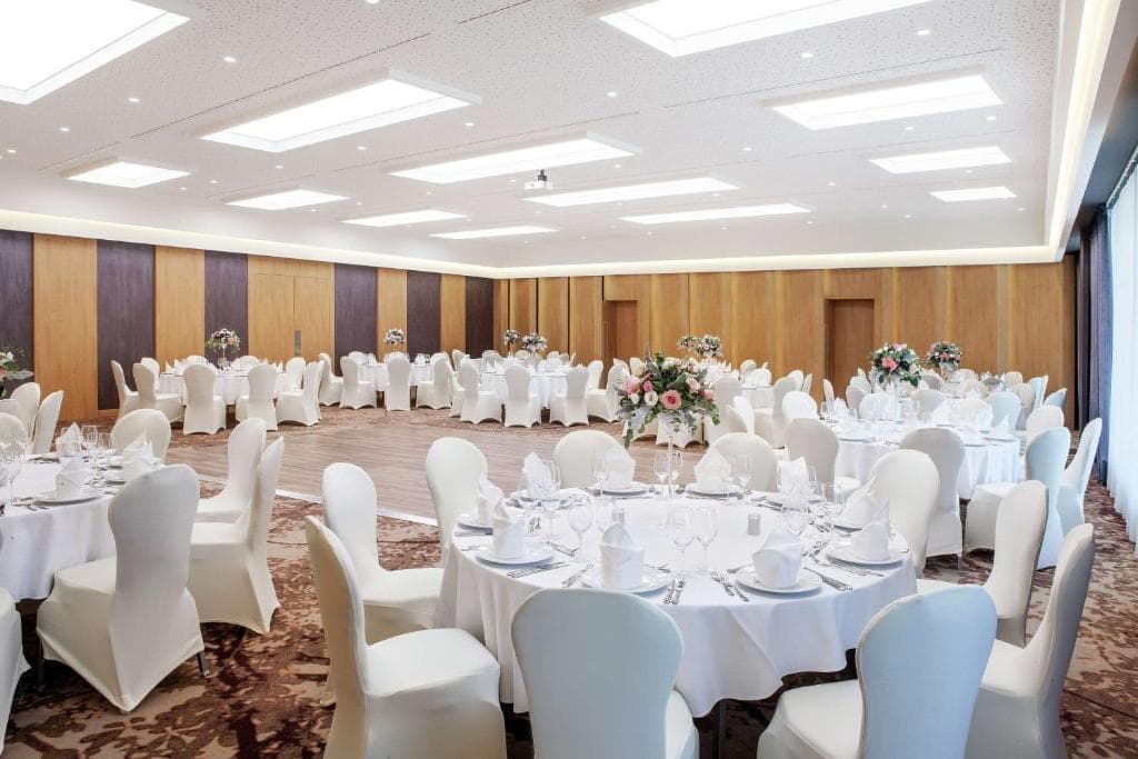 Hotel Garden Inn Hilton Tirana - 44