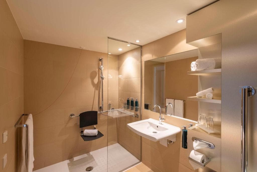 DoubleTree by Hilton Vienna Schonbrunn - 39