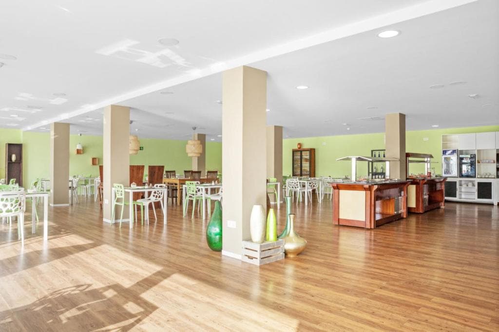 Hotel Plaza Palmeras - 11