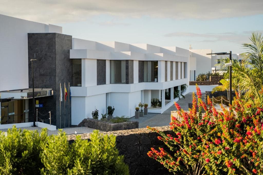 Royal Marina Suites Boutique Hotel - 2