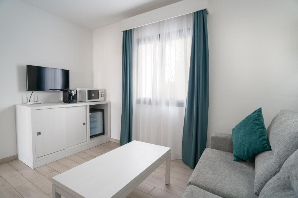 Hotel THB Flora - 40