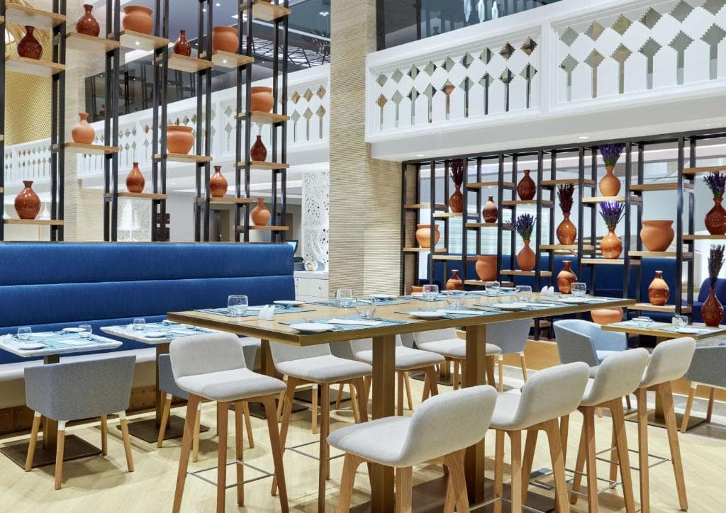 Hilton Garden Inn Muscat Al Khuwair - 9