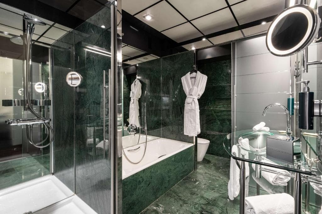 Hilton Madrid Airport - 26