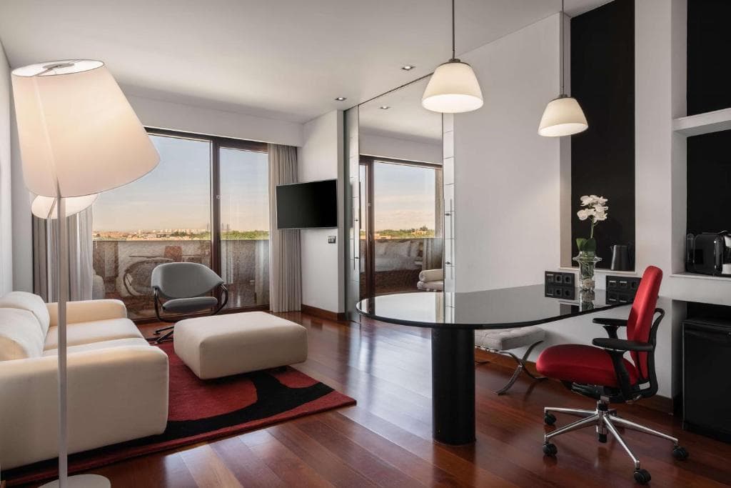 Hilton Madrid Airport - 42