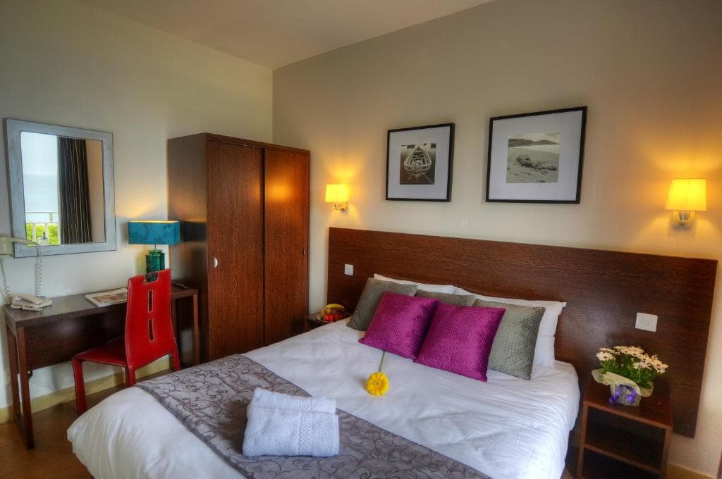 Carlton Hotel - 21