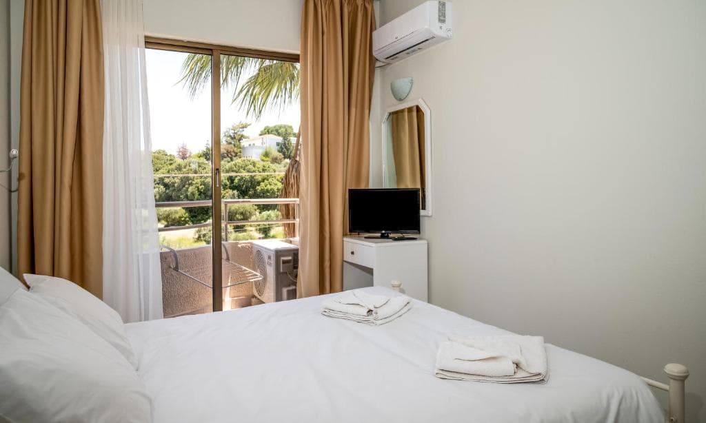 Ivory Hotel - 24