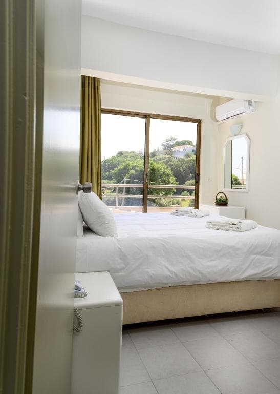 Ivory Hotel - 73