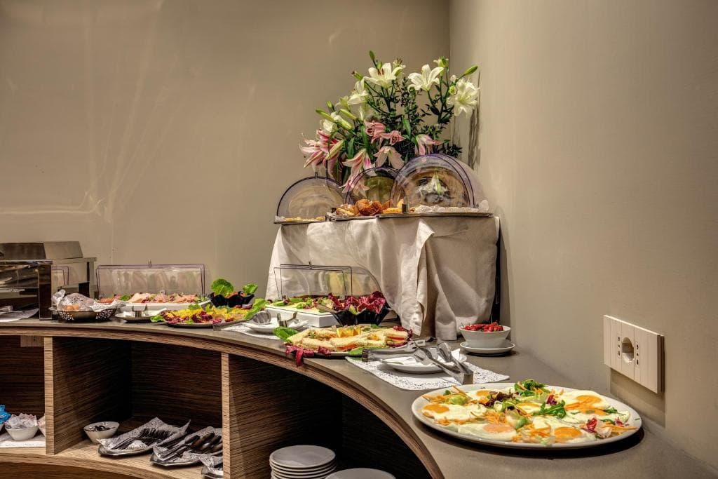 Al Manthia Hotel - 15